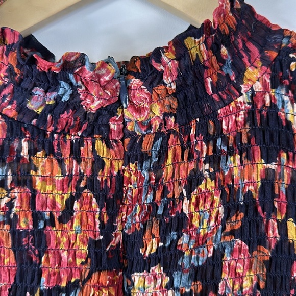 THML Blouse - Picture 4 of 4